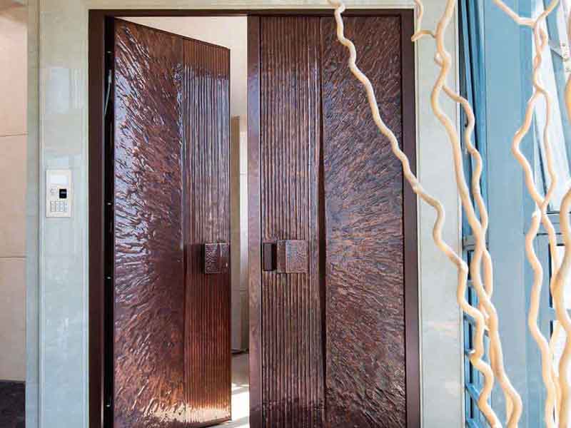 德陽(yáng)別墅門(mén)廠(chǎng)家告訴我們，別墅門(mén)應(yīng)該這樣挑選